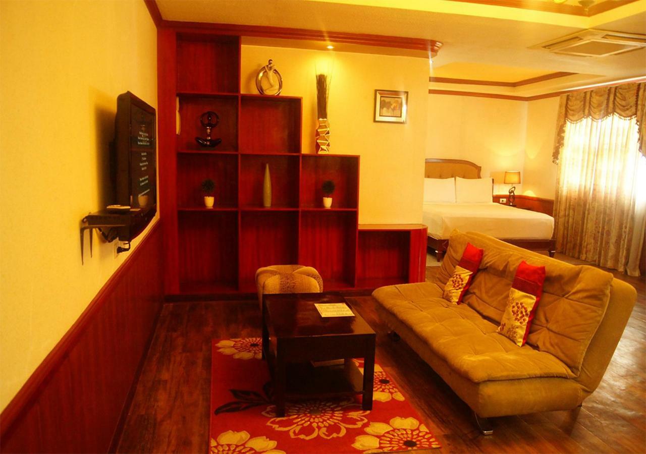 Cebu Dulcinea Hotel And Suites-Mactan Airport Hotel Μακτάν Εξωτερικό φωτογραφία